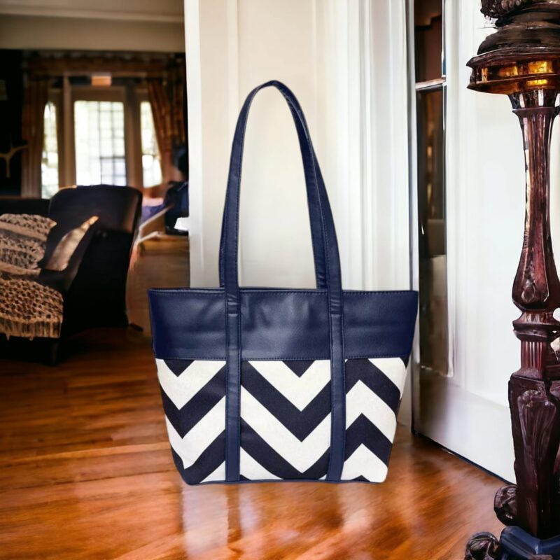 Zig Zag Tote